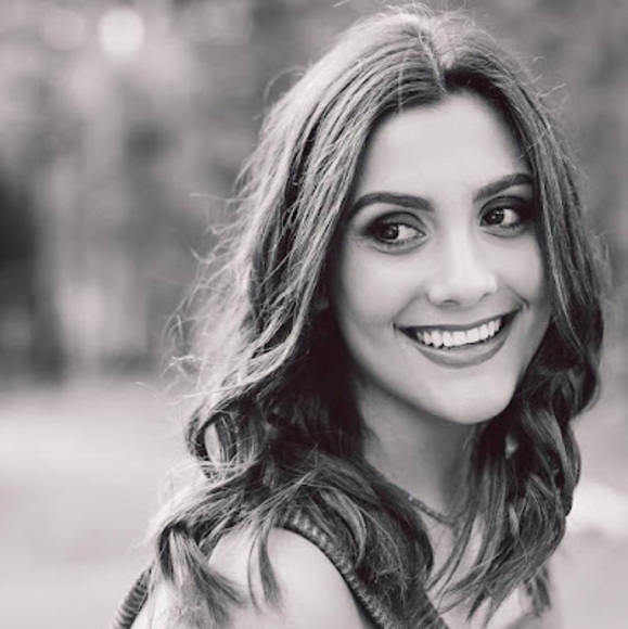 Meet your Posher, Taylor - Picture 1 of 1